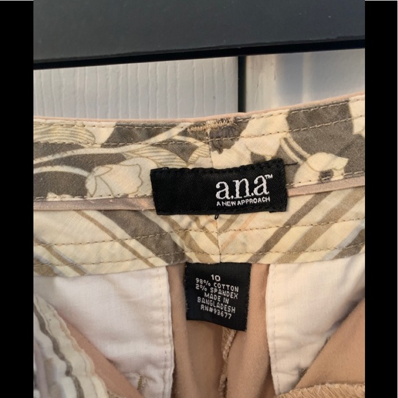 Cropped pants - Picture 2 of 2